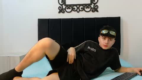 Snapshot of lunaydream chatting on 06-17-26, 12:07 lunaydream online show from 06-17-26, 12:07