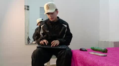 Snapshot of lunaydream chatting on 07-20-26, 11:34 lunaydream online show from 07-20-26, 11:34