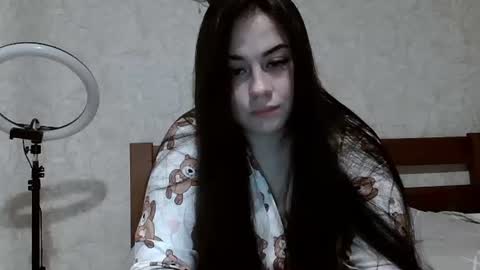 Snapshot of lunivar_ chatting on 02-27-26, 07:36 Kate online show from 02-27-26, 07:36