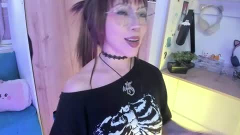 Snapshot of lunivyra chatting on 07-08-26, 04:22 lunivyra online show from 07-08-26, 04:22