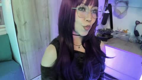 Snapshot of lunivyra chatting on 07-17-26, 05:29 lunivyra online show from 07-17-26, 05:29