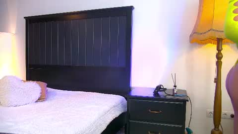 Snapshot of lunna_belle_ chatting on 06-19-26, 08:12 Luna online show from 06-19-26, 08:12