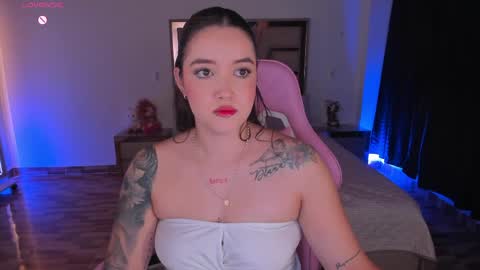 LUNA ROSE online show from 05-27-26, 02:41