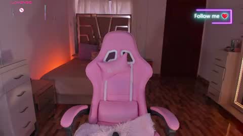 LUNA ROSE online show from 07-11-26, 06:43