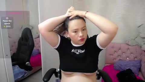 Snapshot of lunnadoll chatting on 09-11-25, 03:06 Katty what ever do you want on my pv is for extra tokens minimi 250 tks ty u for understand online show from 09-11-25, 03:06