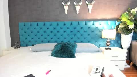 Snapshot of lunnamoretti chatting on 06-02-26, 02:41 Luna online show from 06-02-26, 02:41