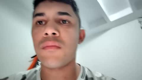 Snapshot of lunnybrown chatting on 10-01-25, 12:27 lunny online show from 10-01-25, 12:27