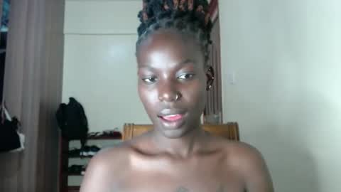 Snapshot of luo_queen chatting on 05-01-26, 09:47 luo_queen online show from 05-01-26, 09:47