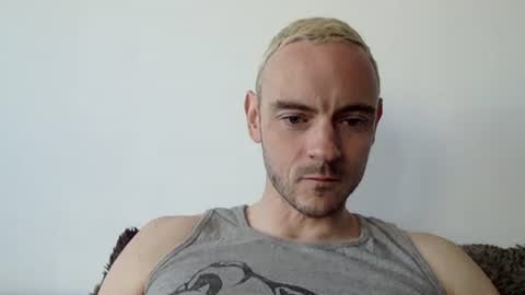 Snapshot of lupine_666 chatting on 09-12-25, 09:09 Lupine online show from 09-12-25, 09:09