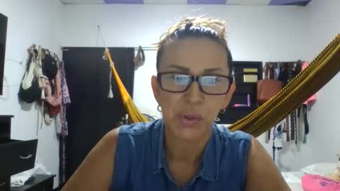 Lupita online show from 03-31-26, 03:45