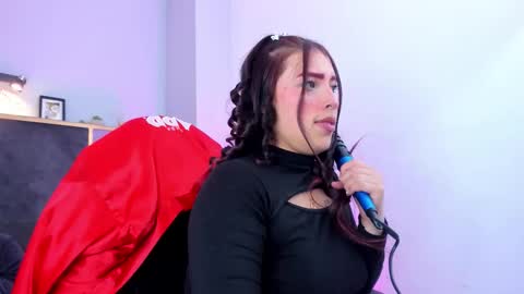 Lurea pearl online show from 11-26-25, 06:25