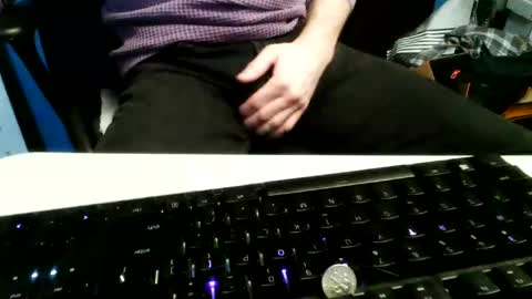 Snapshot of lurkin4alivin chatting on 11-11-25, 12:54 lurkin4alivin online show from 11-11-25, 12:54