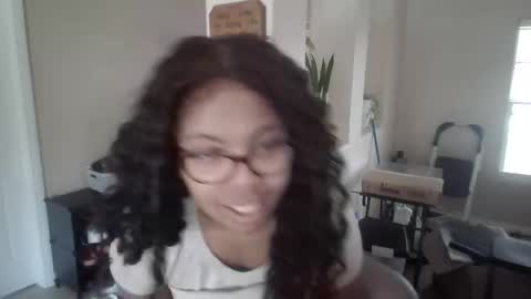Snapshot of lusciouskoko chatting on 11-16-25, 07:52 Luscious Koko online show from 11-16-25, 07:52