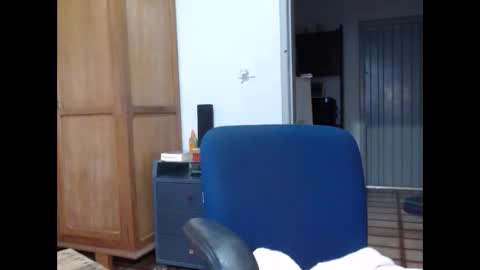 Snapshot of lusexyhot chatting on 01-05-25, 09:14 lusexyhot online show from 01-05-25, 09:14