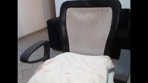 Snapshot of lusexyhot chatting on 02-27-25, 03:04 lusexyhot online show from 02-27-25, 03:04