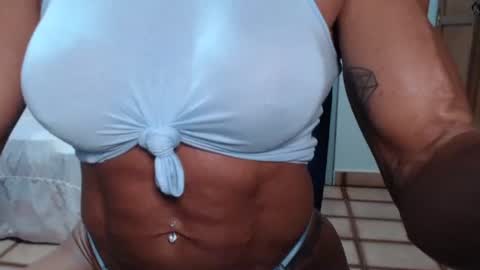Snapshot of lusexyhot chatting on 06-18-26, 01:06 lusexyhot online show from 06-18-26, 01:06