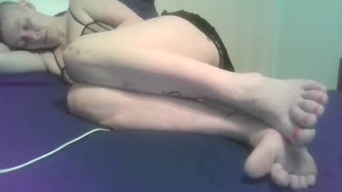 Snapshot of lushuslucy chatting on 02-24-25, 05:54 Kikithebaee online show from 02-24-25, 05:54