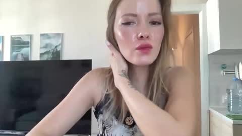 lusiluv online show from 09-11-25, 11:21