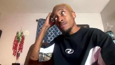 LUST online show from 11-26-25, 03:40