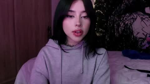 Snapshot of lustful_aprilx chatting on 02-19-25, 12:03 Valerie April online show from 02-19-25, 12:03