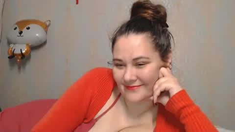 Snapshot of lustifulm chatting on 05-18-26, 05:02 lustifulm online show from 05-18-26, 05:02
