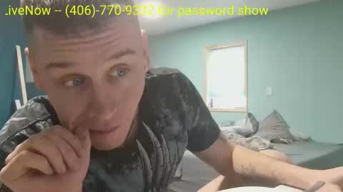  GUY ---  GIRL online show from 03-25-26, 11:44