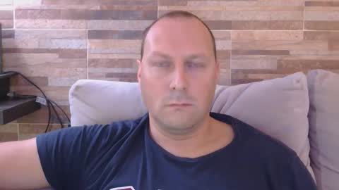 lustonfan online show from 04-10-26, 01:05