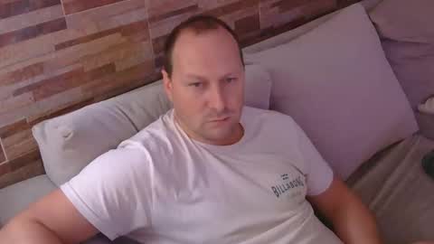 lustonfan online show from 05-05-26, 01:52