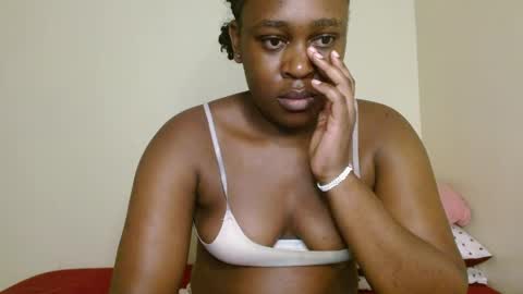 Snapshot of lustrouschoco chatting on 03-19-26, 04:49 lustrous-choco online show from 03-19-26, 04:49