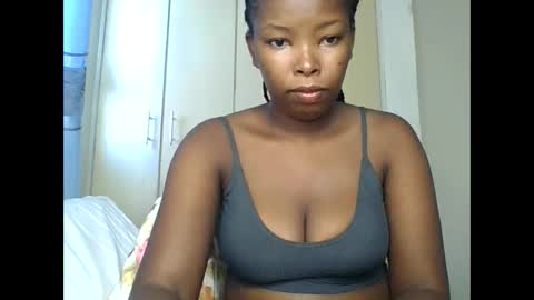 Snapshot of lustrousnerd chatting on 06-06-26, 04:39 Noreh online show from 06-06-26, 04:39