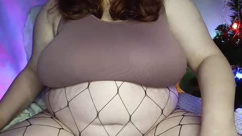 Snapshot of lustymuse chatting on 12-18-25, 01:55 Lustymuse online show from 12-18-25, 01:55