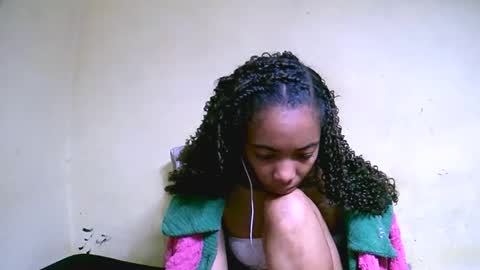 lutchia online show from 09-25-25, 09:57