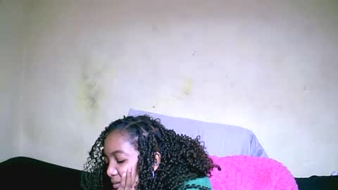 lutchia online show from 09-26-25, 10:08