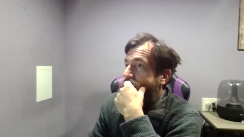 Luv2likslit online show from 11-16-25, 09:04