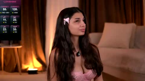 Snapshot of luvcaprice chatting on 06-05-26, 09:15 Caprice online show from 06-05-26, 09:15