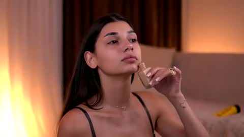 Snapshot of luvcaprice chatting on 06-16-26, 03:14 Caprice online show from 06-16-26, 03:14