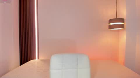 Lu. online show from 10-19-25, 04:07