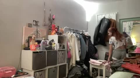 Snapshot of luvkoko chatting on 06-12-26, 03:49 luvkoko online show from 06-12-26, 03:49