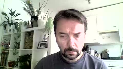 Snapshot of luvly chatting on 01-14-25, 11:31 Luvly online show from 01-14-25, 11:31