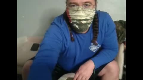 Snapshot of luvmesluts chatting on 09-18-25, 06:26 luvmesluts online show from 09-18-25, 06:26