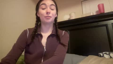 Snapshot of luvrxstarx chatting on 03-15-26, 06:19 luvrxstarx online show from 03-15-26, 06:19