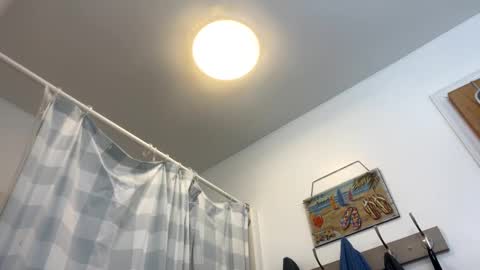 Snapshot of luvtobenude21 chatting on 11-09-25, 11:36 Joe and Sarah online show from 11-09-25, 11:36