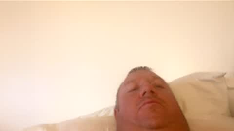 Snapshot of luvtobenude21 chatting on 02-04-26, 01:06 Joe and Sarah online show from 02-04-26, 01:06