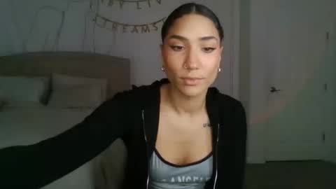 Liv 3 online show from 12-05-25, 04:14