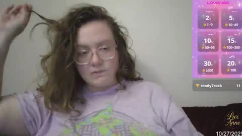 Lux anne online show from 10-28-25, 03:32