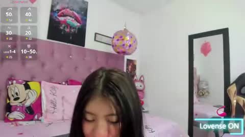 Snapshot of lux_wish chatting on 07-28-26, 01:10 lux_wish online show from 07-28-26, 01:10