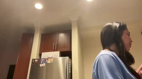 luxcher22 online show from 02-08-25, 03:19