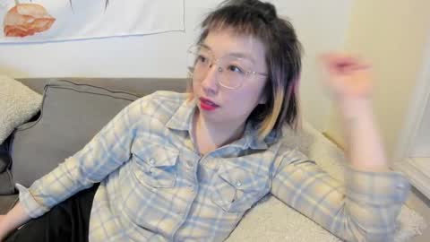 Snapshot of luxgray chatting on 03-10-25, 11:16 LuxGray online show from 03-10-25, 11:16