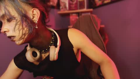 Luxiel 3 online show from 03-24-26, 10:48