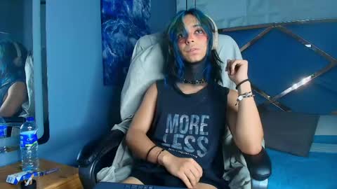 Snapshot of luxiel_ chatting on 04-28-26, 10:37 Luxiel 3 online show from 04-28-26, 10:37